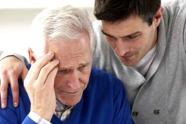 Alzheimer Hastasına Evde Bakmak Zorlaştığında Ne Yapılmalı? | Kadıköy Buket Huzurevi