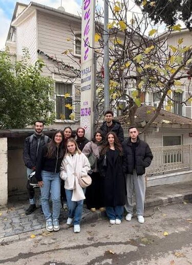 Kadıköy Göztepe Buket Huzurevi ve Yaşlı Bakım Merkezi