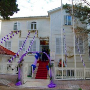 Kadıköy Göztepe Buket Huzurevi ve Yaşlı Bakım Merkezi